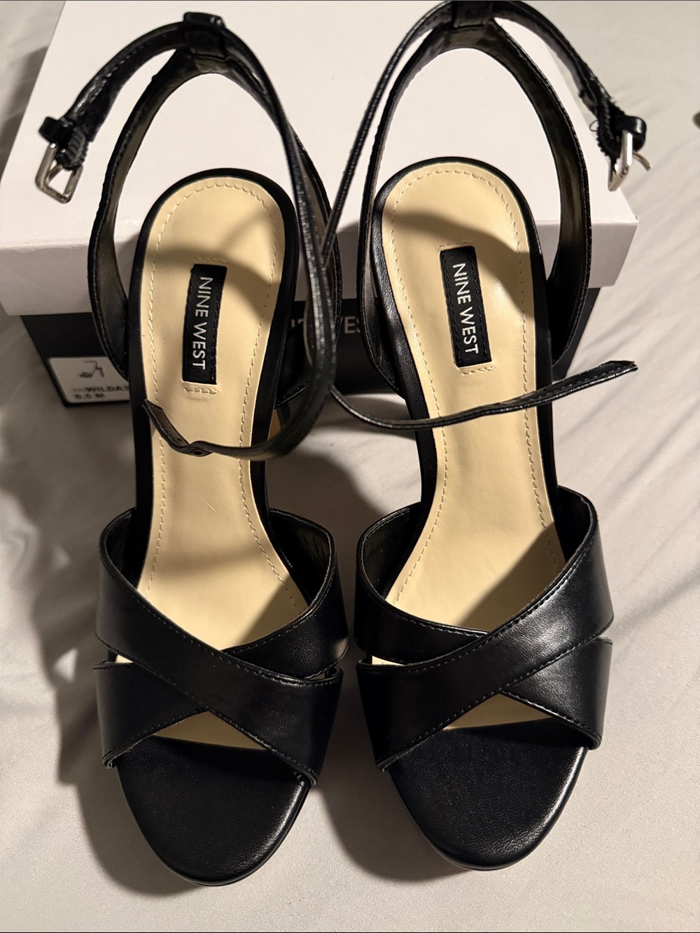 Nine West Wilda3 Black Crisscross Platform Heel 8.5 NEW - Picture 3 of 7